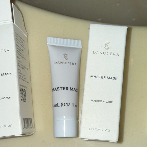 Master Mask Danucera Rescue Spa set of 3 deluxe travel size 5ml (0.17 fl oz) - Picture 4 of 5